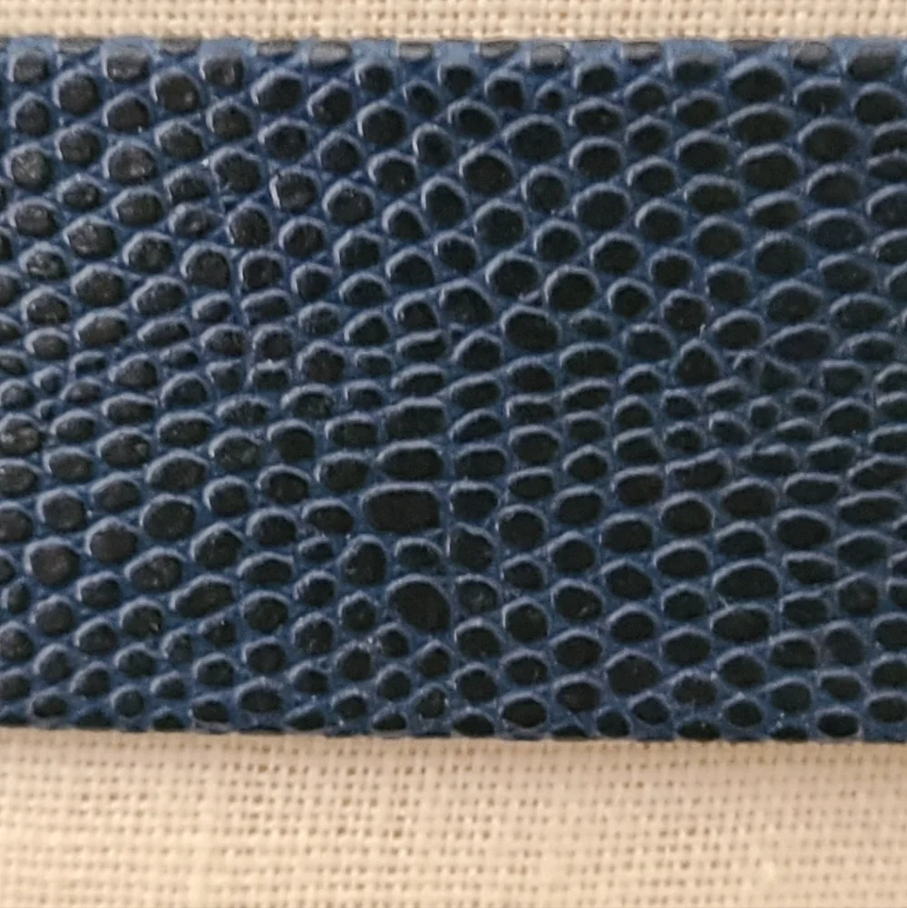 Chic 1990s Blue Lizard Skin Adjustable Belt W Heavy Gold Buckle